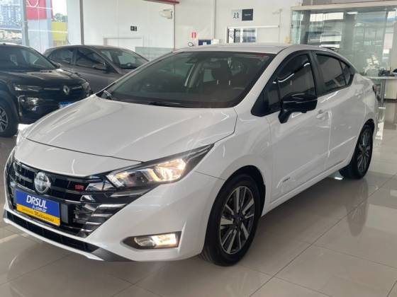 NISSAN VERSA 1.6 16V FLEX SR XTRONIC NISSAN VERSA 1.6 16V FLEX SR XTRONIC